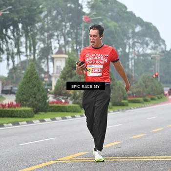 Runner Photo 7033445