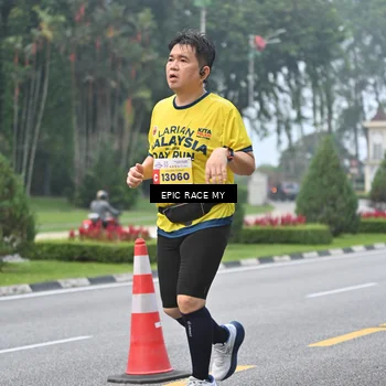Runner Photo 7033458