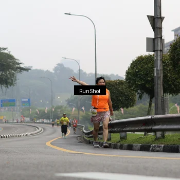 Runner Photo 7033492