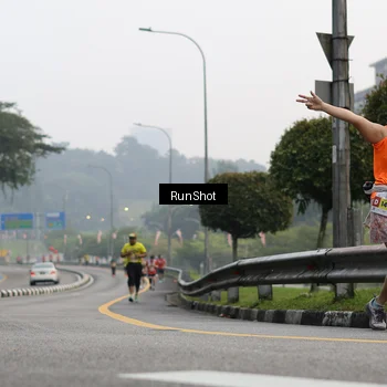 Runner Photo 7033494