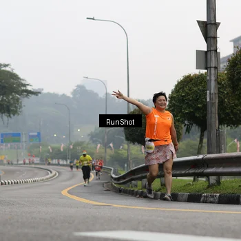 Runner Photo 7033496