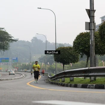 Runner Photo 7033503