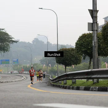 Runner Photo 7033523