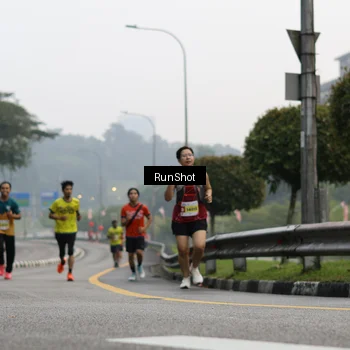Runner Photo 7033536
