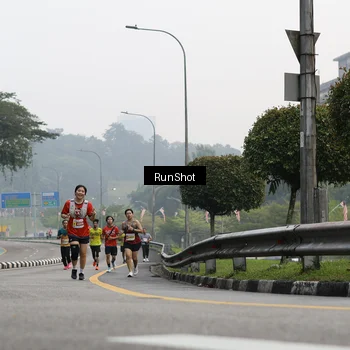 Runner Photo 7033545