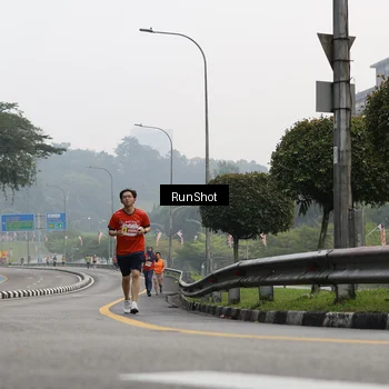 Runner Photo 7033550