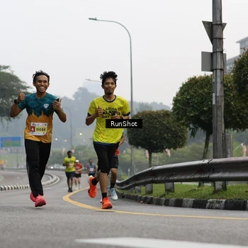 Runner Photo 7033552