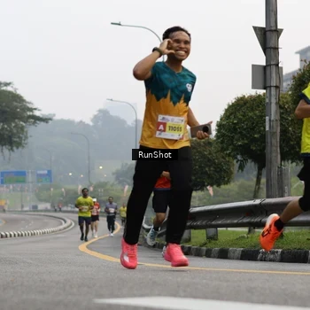 Runner Photo 7033553