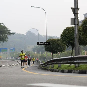 Runner Photo 7033556