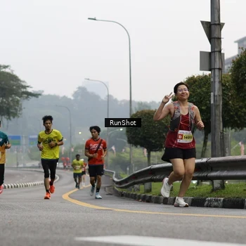 Runner Photo 7033559