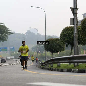 Runner Photo 7033562