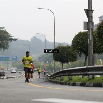 Runner Photo 7033567