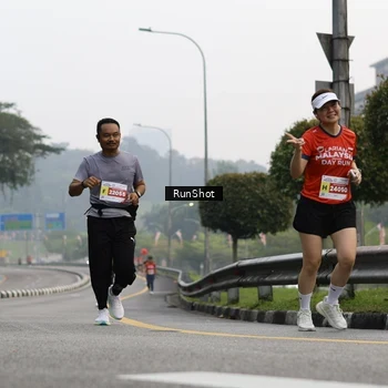 Runner Photo 7033580