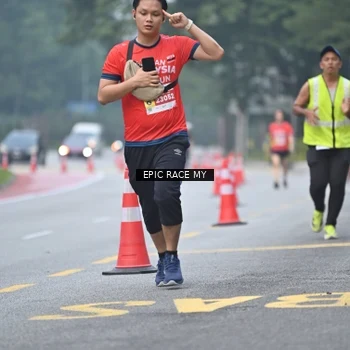 Runner Photo 7033583