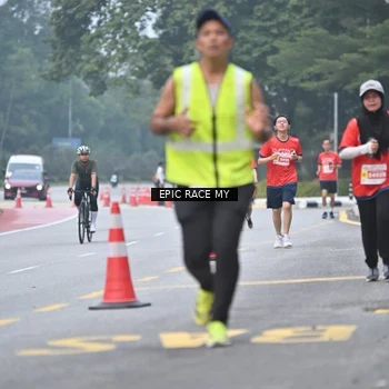 Runner Photo 7033586