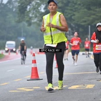 Runner Photo 7033592