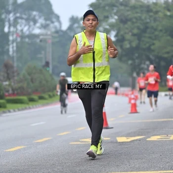 Runner Photo 7033601