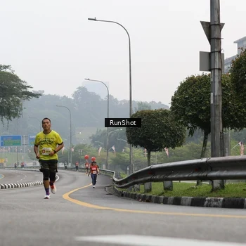 Runner Photo 7033606