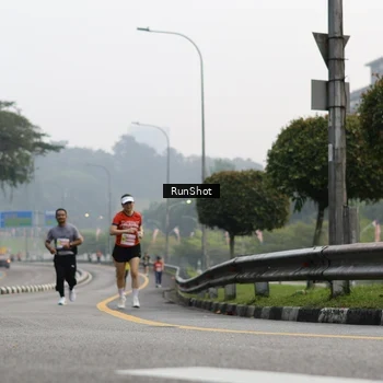 Runner Photo 7033611