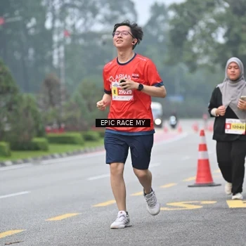 Runner Photo 7033622