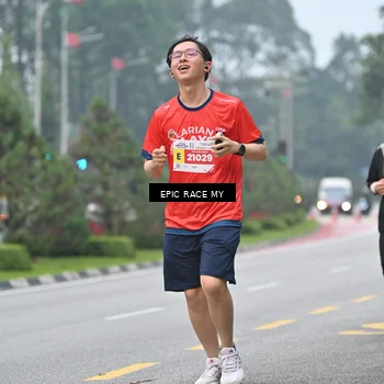 Runner Photo 7033626