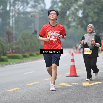 Runner Photo 7033627