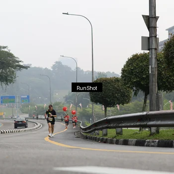 Runner Photo 7033628