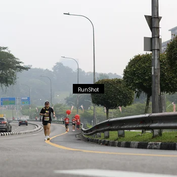 Runner Photo 7033635
