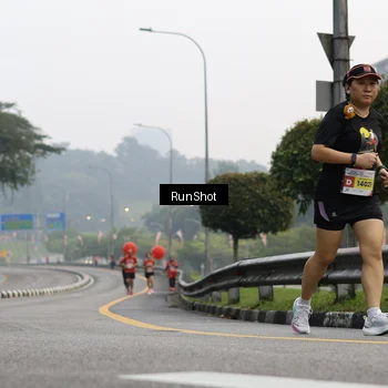 Runner Photo 7033641