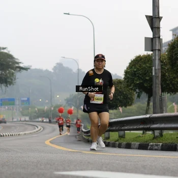 Runner Photo 7033648