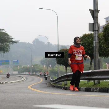 Runner Photo 7033685