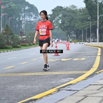 Runner Photo 7033701
