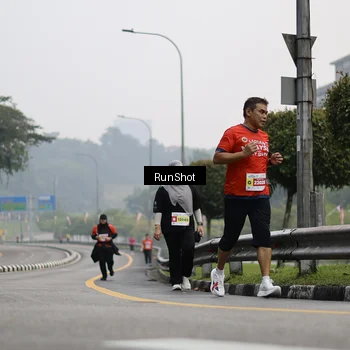 Runner Photo 7033716