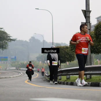 Runner Photo 7033720
