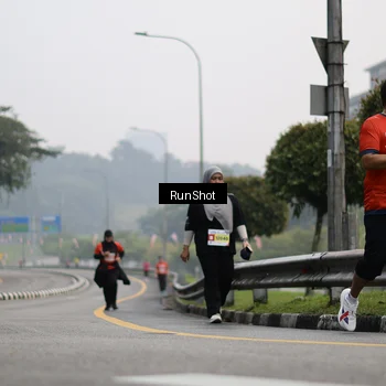 Runner Photo 7033729