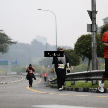 Runner Photo 7033730