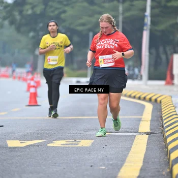 Runner Photo 7033734