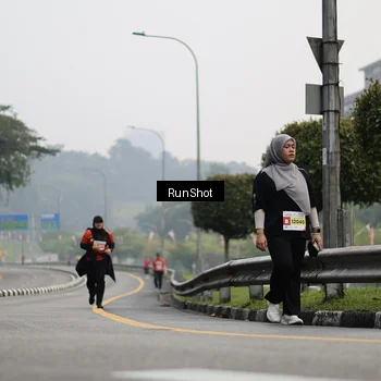 Runner Photo 7033737