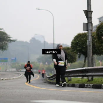 Runner Photo 7033742