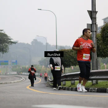 Runner Photo 7033745