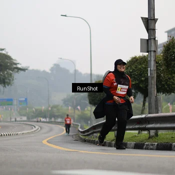 Runner Photo 7033750