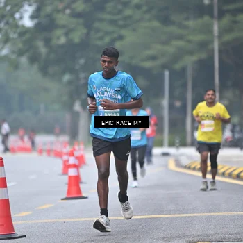 Runner Photo 7033752