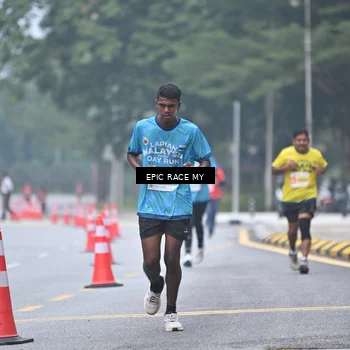 Runner Photo 7033763