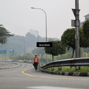 Runner Photo 7033766