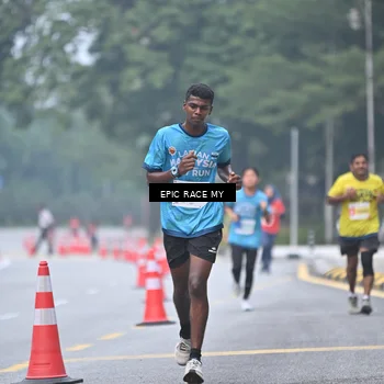 Runner Photo 7033767