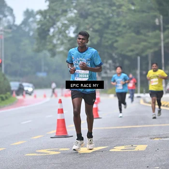 Runner Photo 7033769