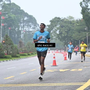 Runner Photo 7033780