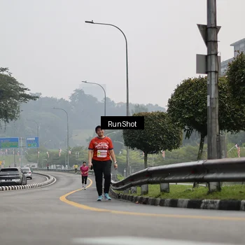 Runner Photo 7033782