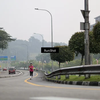 Runner Photo 7033788