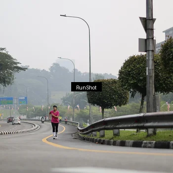 Runner Photo 7033797